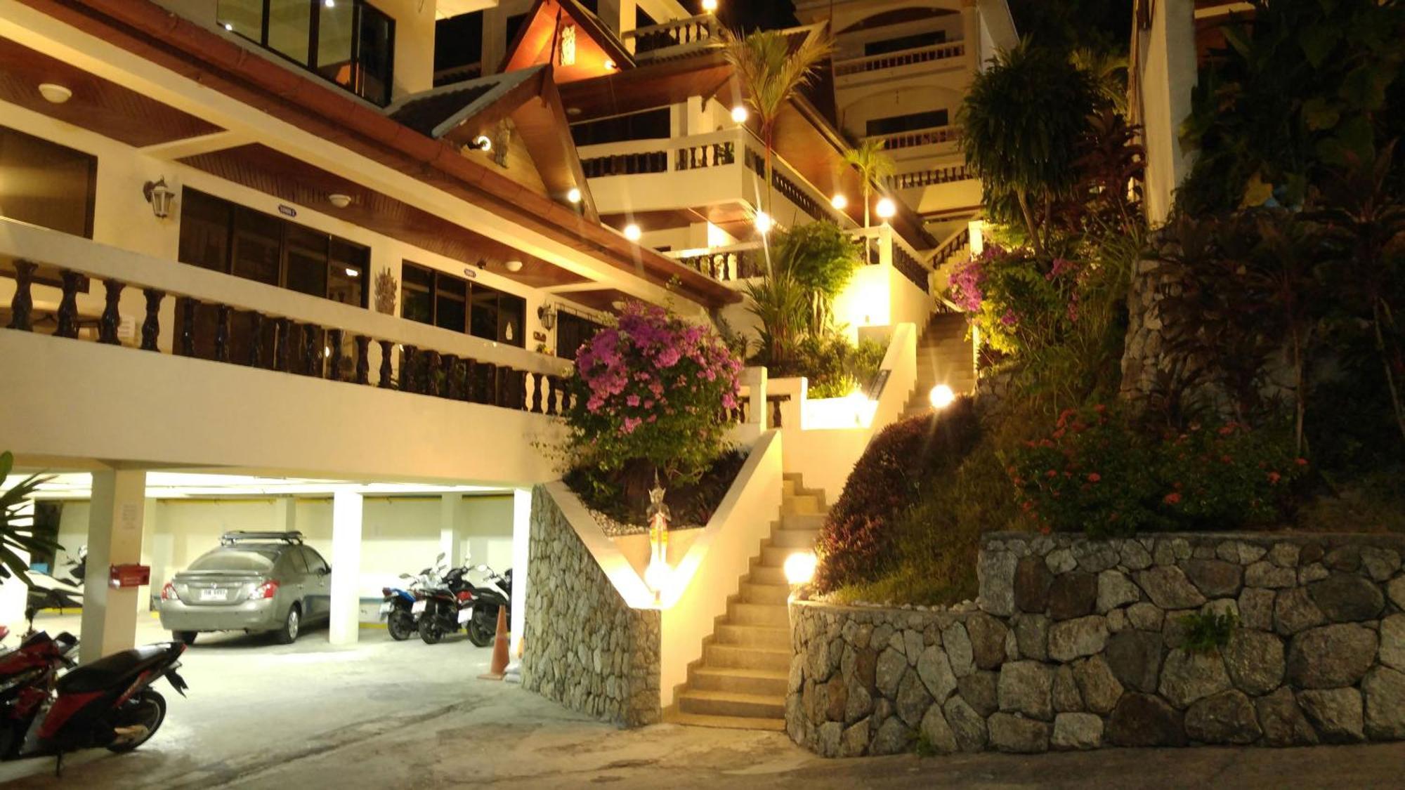 Blue Sky Residence Patong Extérieur photo