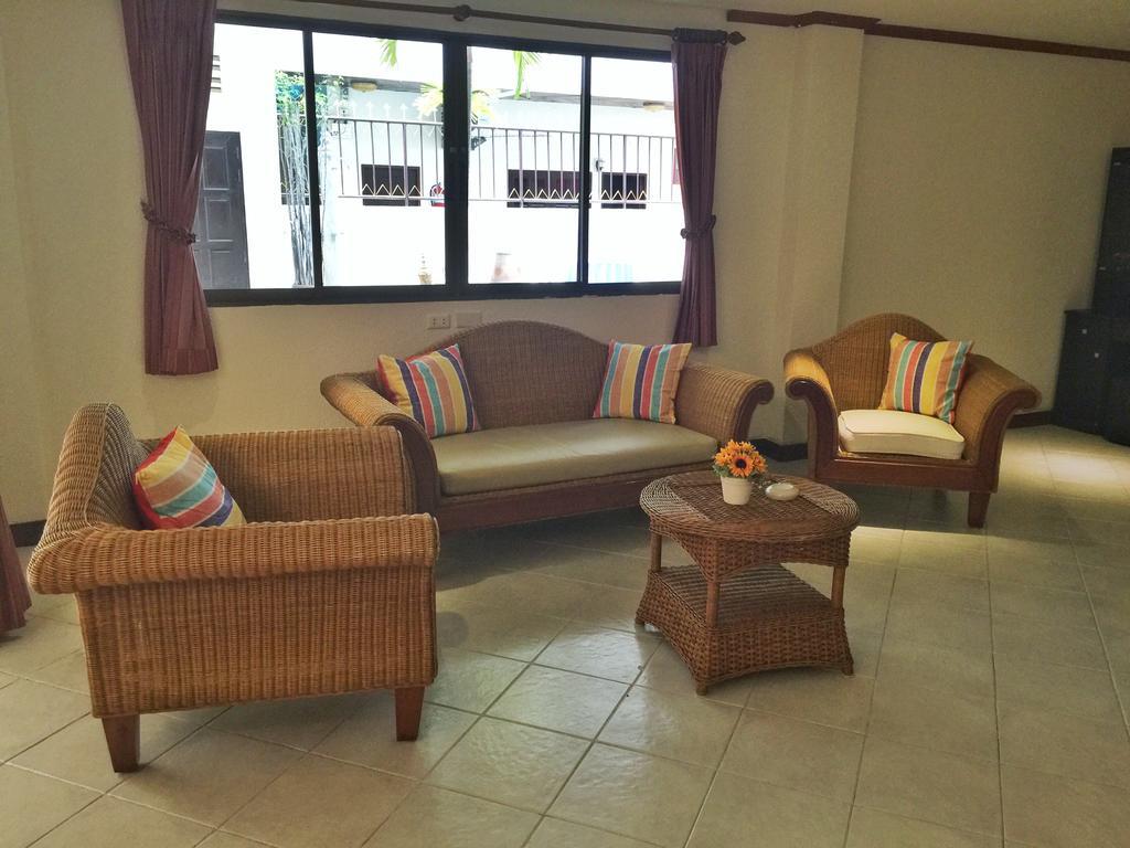 Blue Sky Residence Patong Extérieur photo